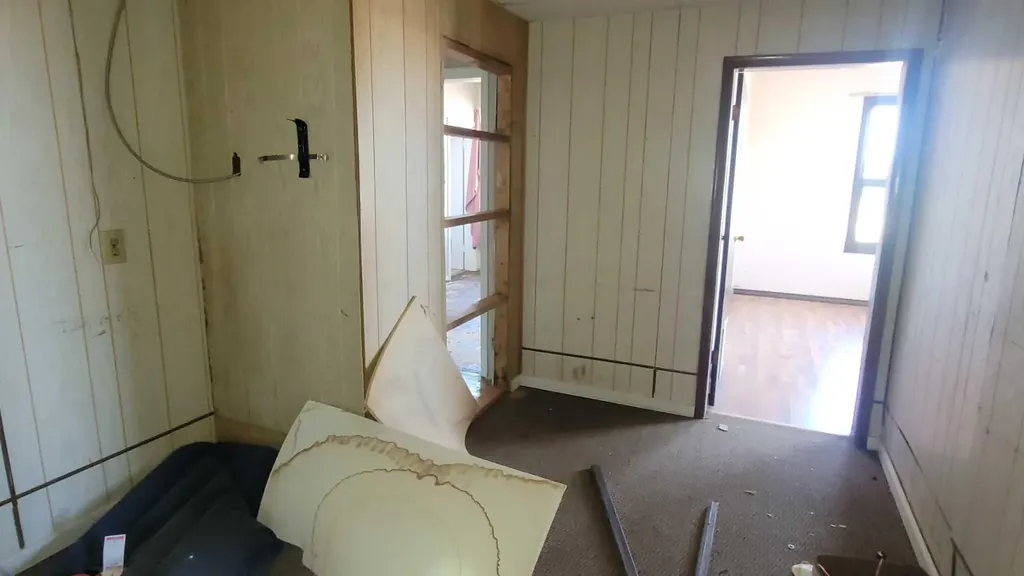 4918 50 Avenue Castor AB T0C0X0