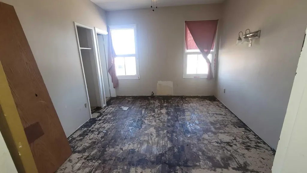 4918 50 Avenue Castor AB T0C0X0
