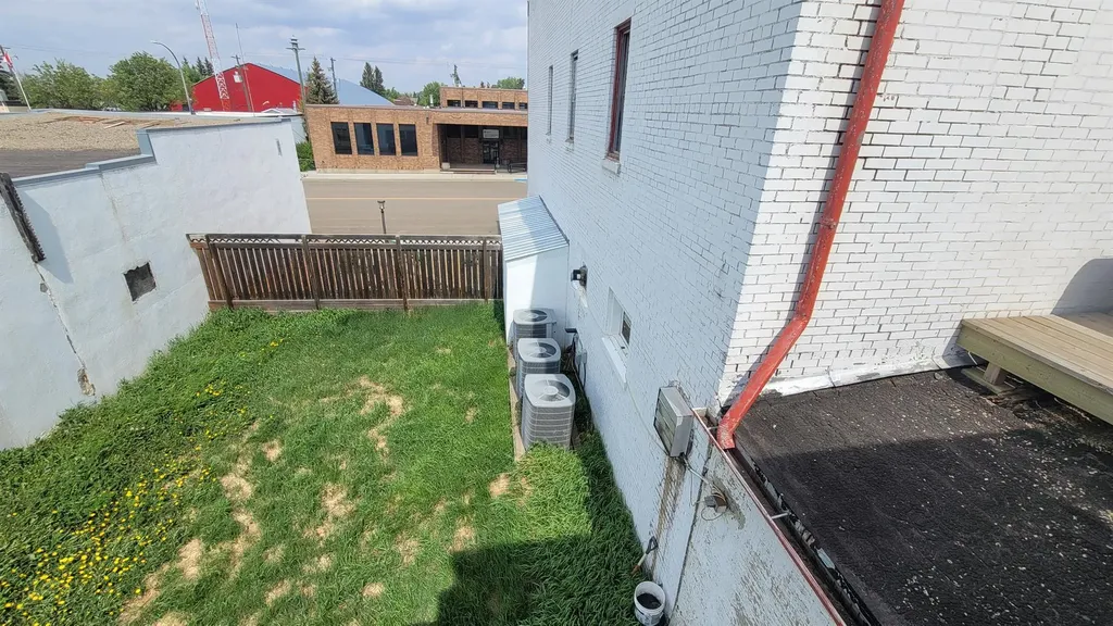 4918 50 Avenue Castor AB T0C0X0