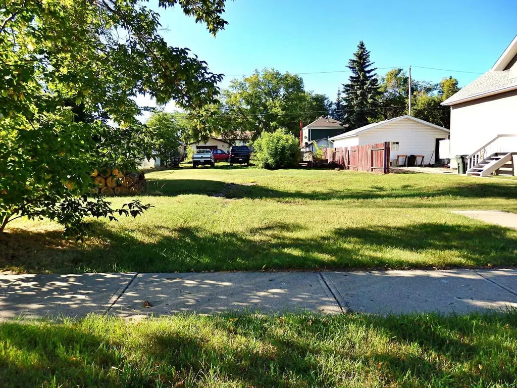 4703 54 Avenue Vermilion AB T9X 1S2