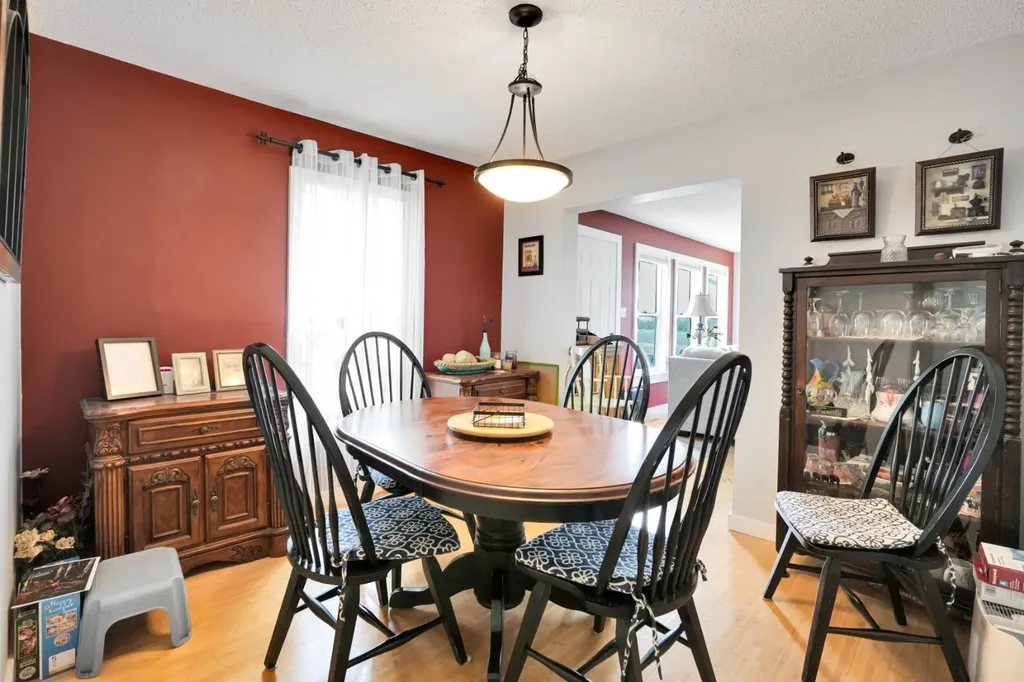 8-1415 Sec 582 Highway Didsbury AB T0M 0W0