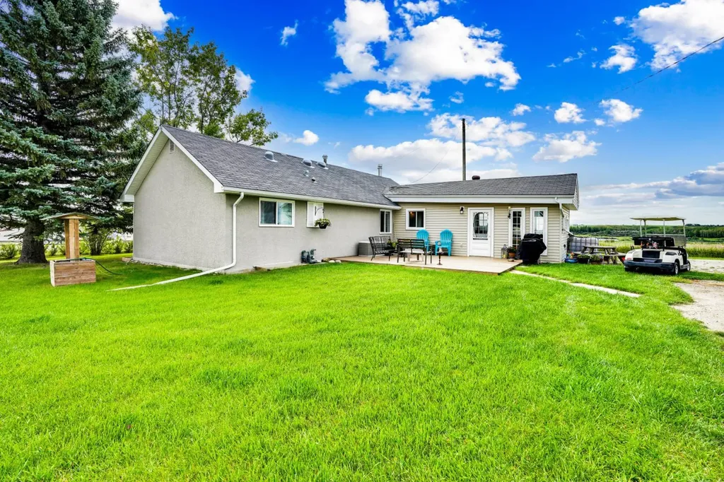 8-1415 Sec 582 Highway Didsbury AB T0M 0W0