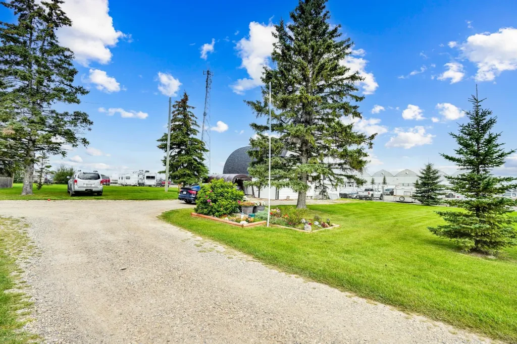 8-1415 Sec 582 Highway Didsbury AB T0M 0W0