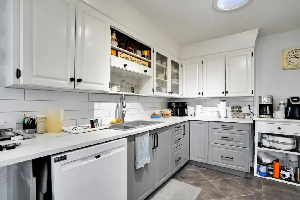 8-1415 Sec 582 Highway Didsbury AB T0M 0W0