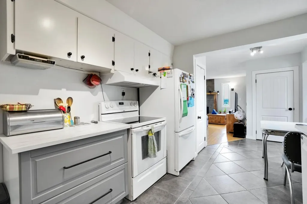 8-1415 Sec 582 Highway Didsbury AB T0M 0W0