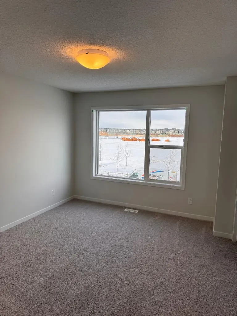 25 Setonvista Gate SE Calgary AB T3M4A3
