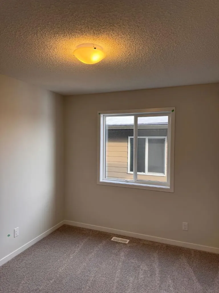 25 Setonvista Gate SE Calgary AB T3M4A3