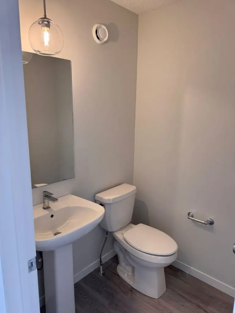 25 Setonvista Gate SE Calgary AB T3M4A3