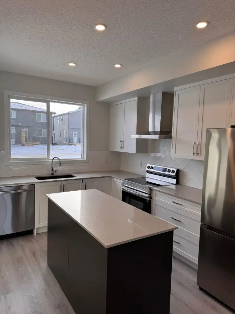 25 Setonvista Gate SE Calgary AB T3M4A3