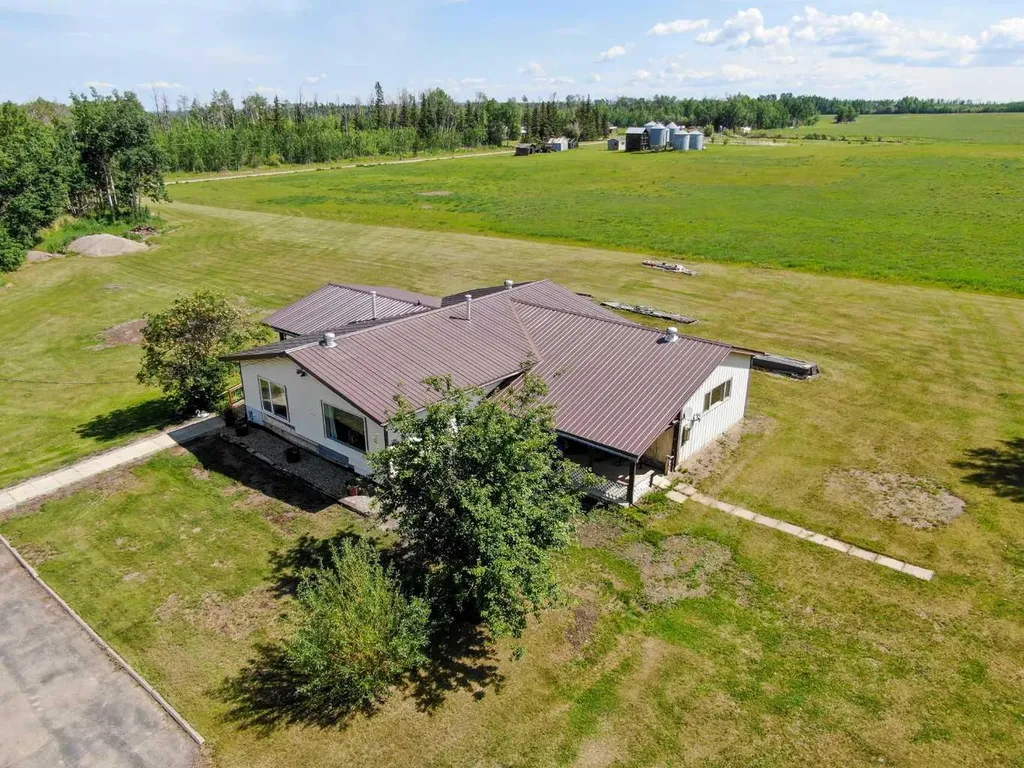 13077 Twp Road 791 Rural Saddle Hills County AB T0H 0A0