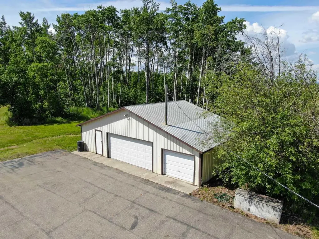 13077 Twp Road 791 Rural Saddle Hills County AB T0H 0A0