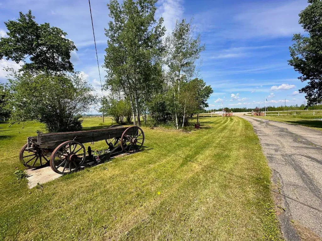 13077 Twp Road 791 Rural Saddle Hills County AB T0H 0A0