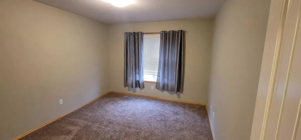 80 Panatella Landing NW Calgary AB T3K 0K8