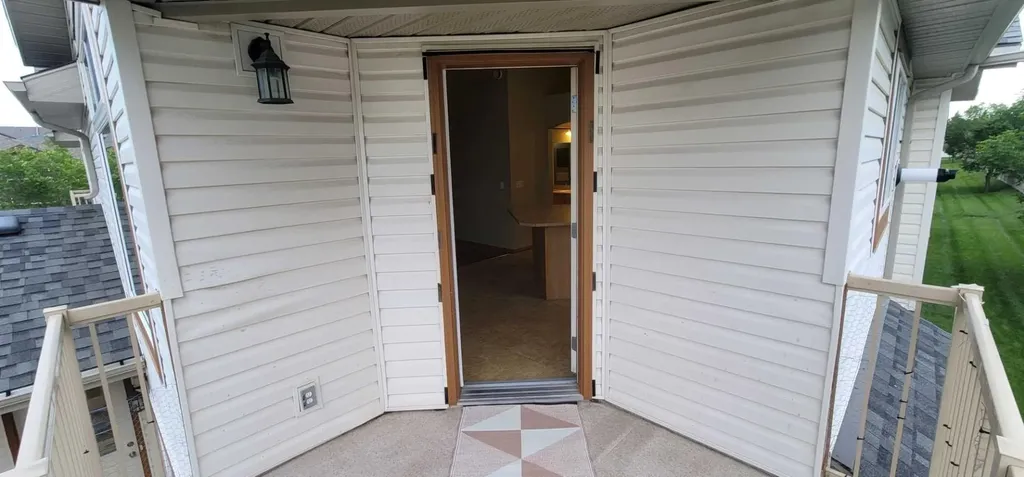 80 Panatella Landing NW Calgary AB T3K 0K8
