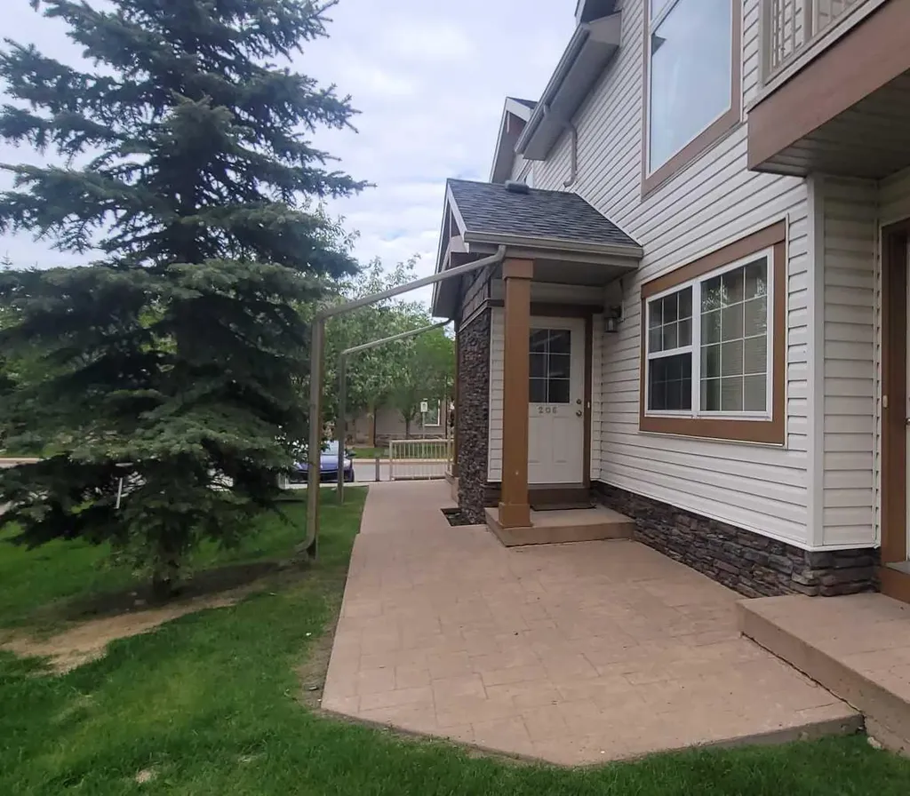 80 Panatella Landing NW Calgary AB T3K 0K8