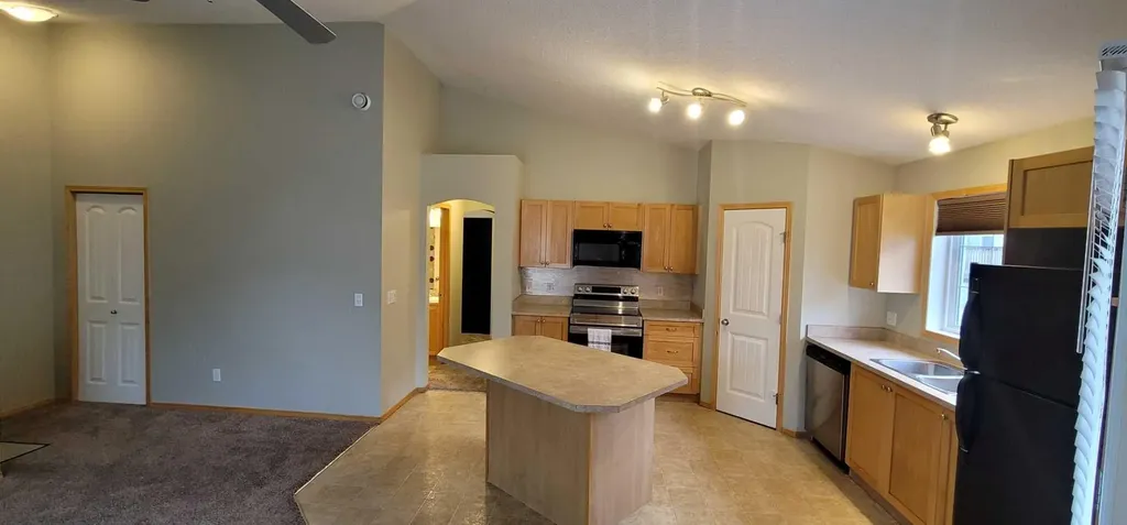 80 Panatella Landing NW Calgary AB T3K 0K8