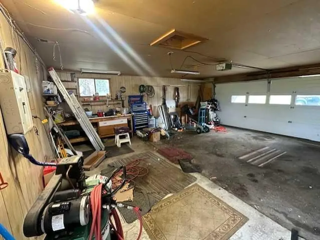 406 Fox Lake Trail Hanna AB T0J1P0
