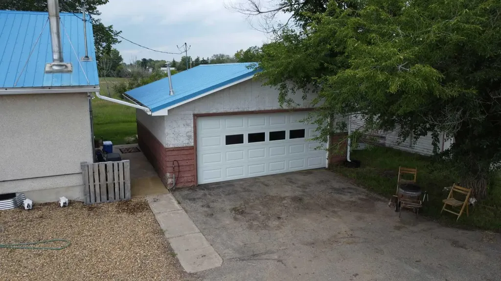 406 Fox Lake Trail Hanna AB T0J1P0