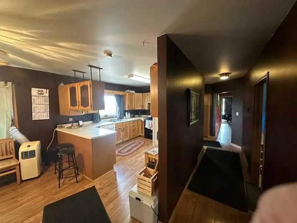 406 Fox Lake Trail Hanna AB T0J1P0