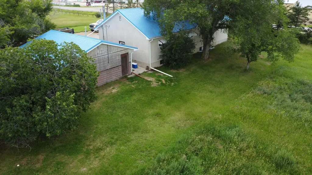406 Fox Lake Trail Hanna AB T0J1P0