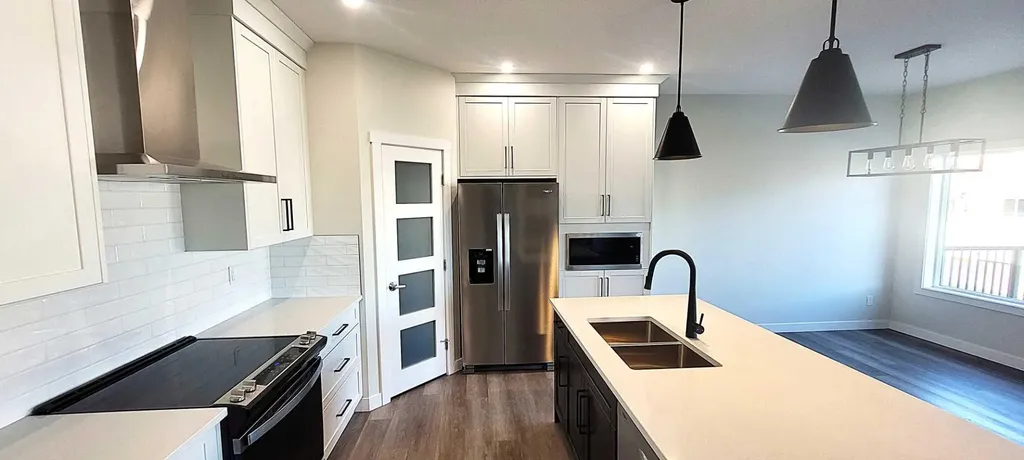 49 Emmett Crescent Red Deer AB T4P 3G8