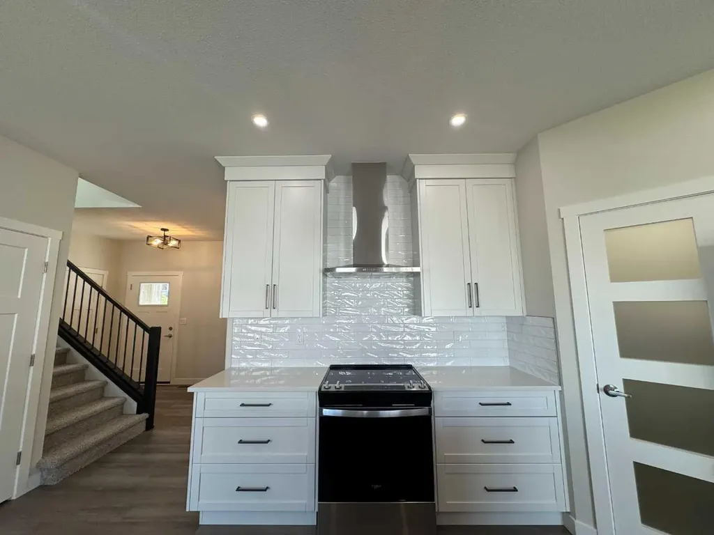 49 Emmett Crescent Red Deer AB T4P 3G8
