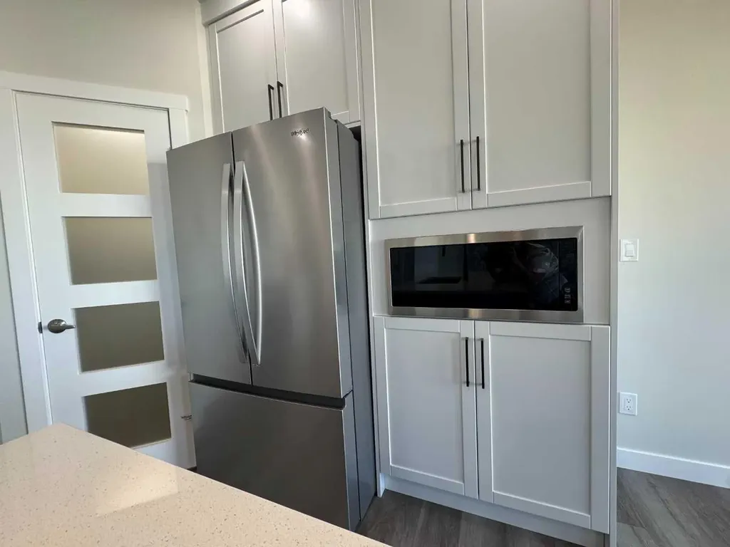 49 Emmett Crescent Red Deer AB T4P 3G8