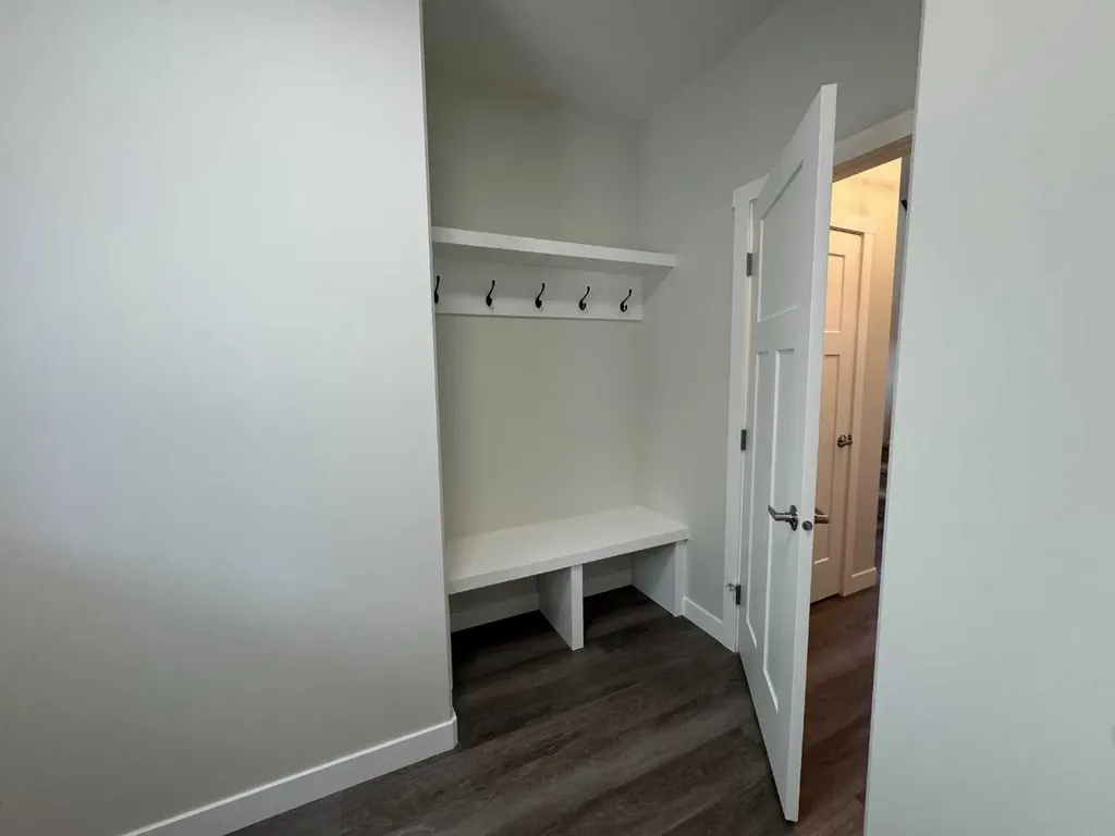 49 Emmett Crescent Red Deer AB T4P 3G8