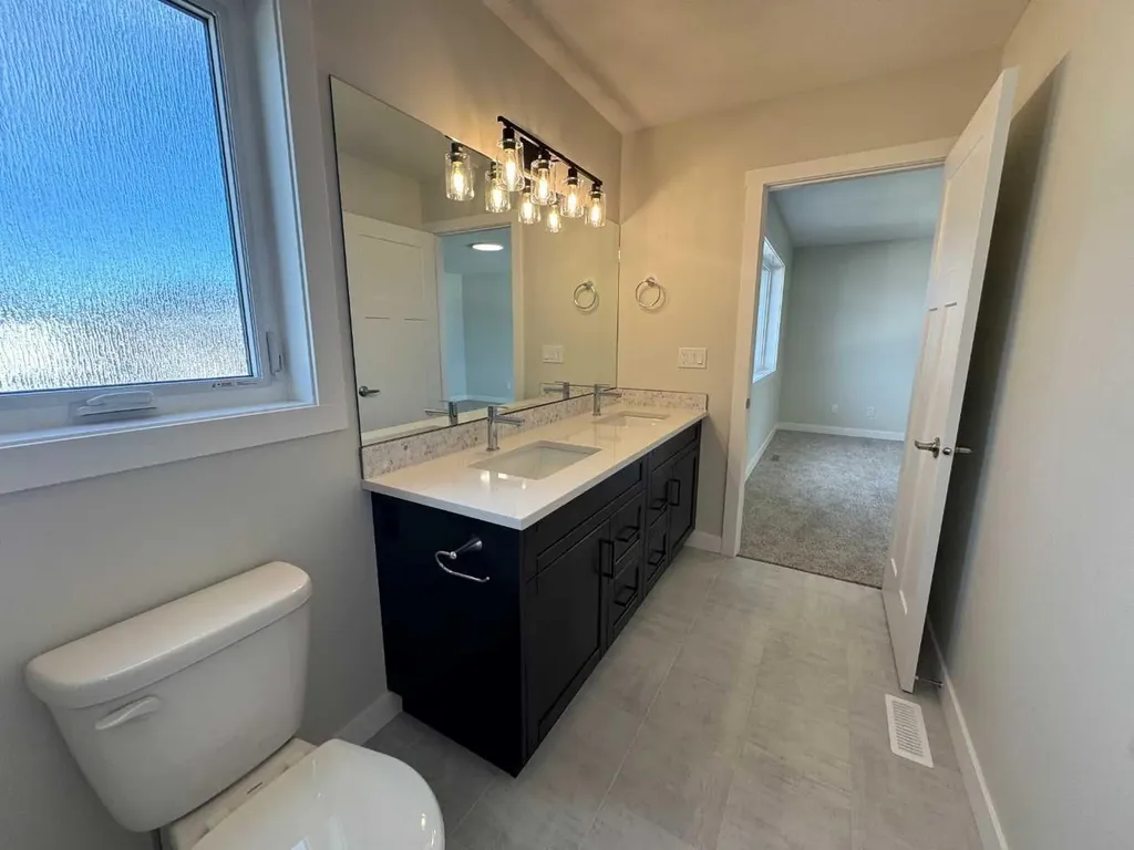 49 Emmett Crescent Red Deer AB T4P 3G8
