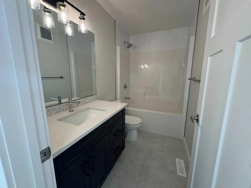 49 Emmett Crescent Red Deer AB T4P 3G8