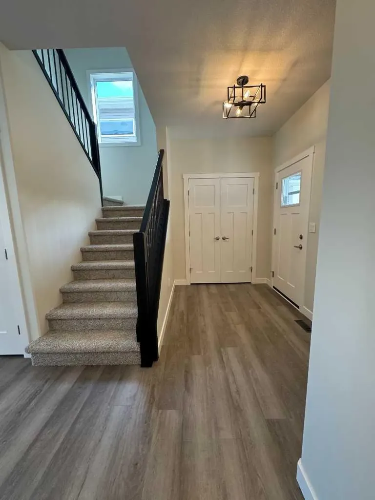 49 Emmett Crescent Red Deer AB T4P 3G8