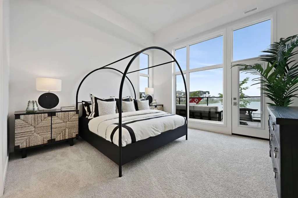 160 Marina Cove SE Calgary AB T3M 3P4