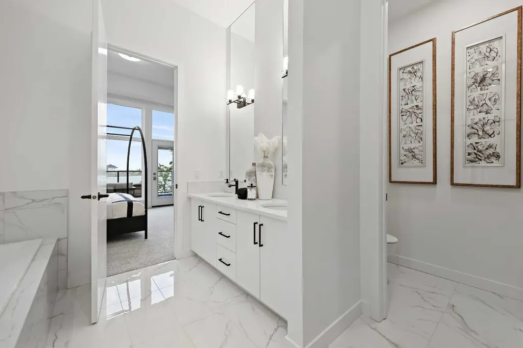160 Marina Cove SE Calgary AB T3M 3P4
