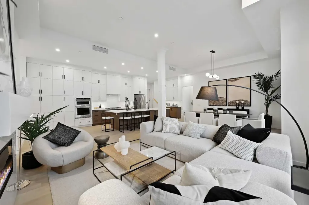 160 Marina Cove SE Calgary AB T3M 3P4
