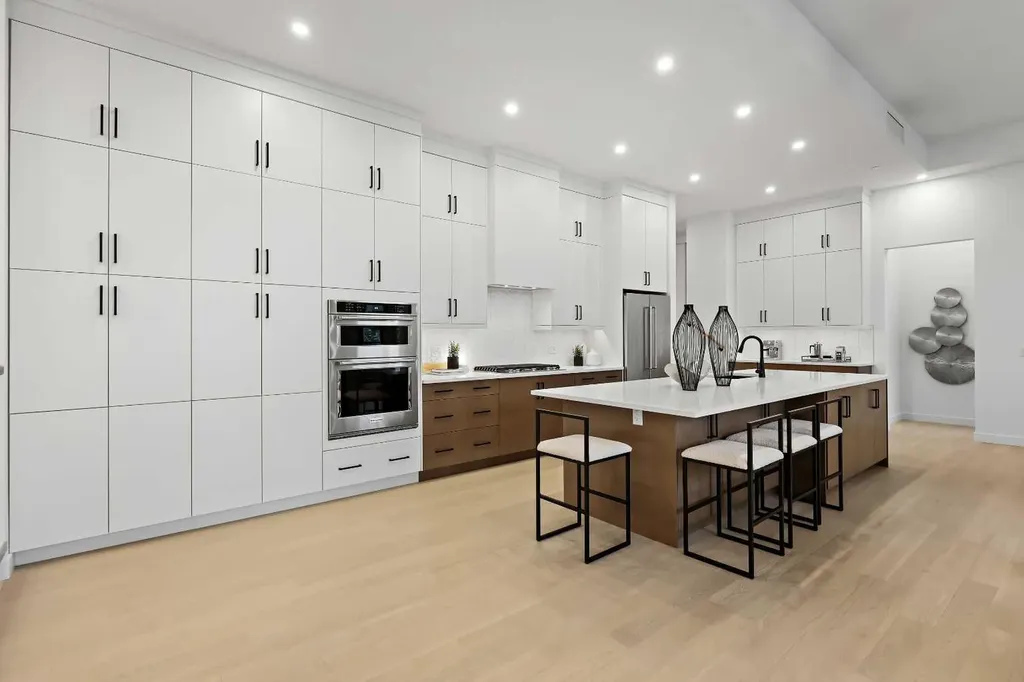 160 Marina Cove SE Calgary AB T3M 3P4