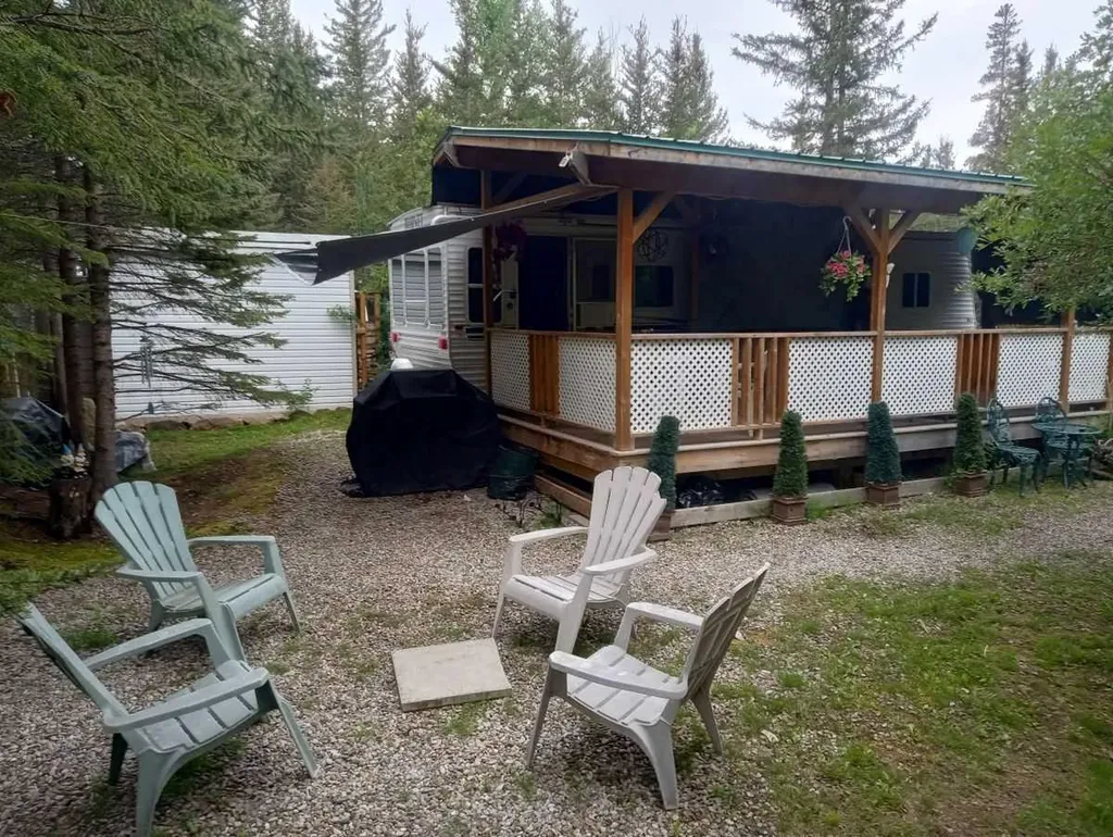 200 4 Avenue SW Sundre AB T0M 1X0