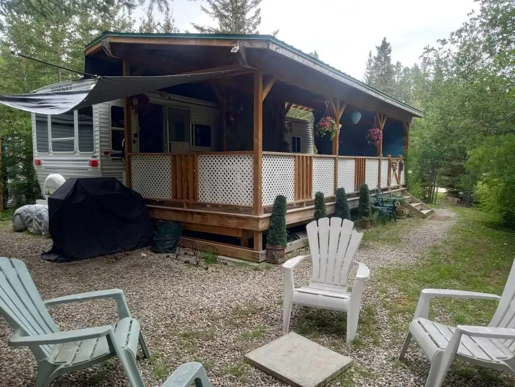 200 4 Avenue SW Sundre AB T0M 1X0
