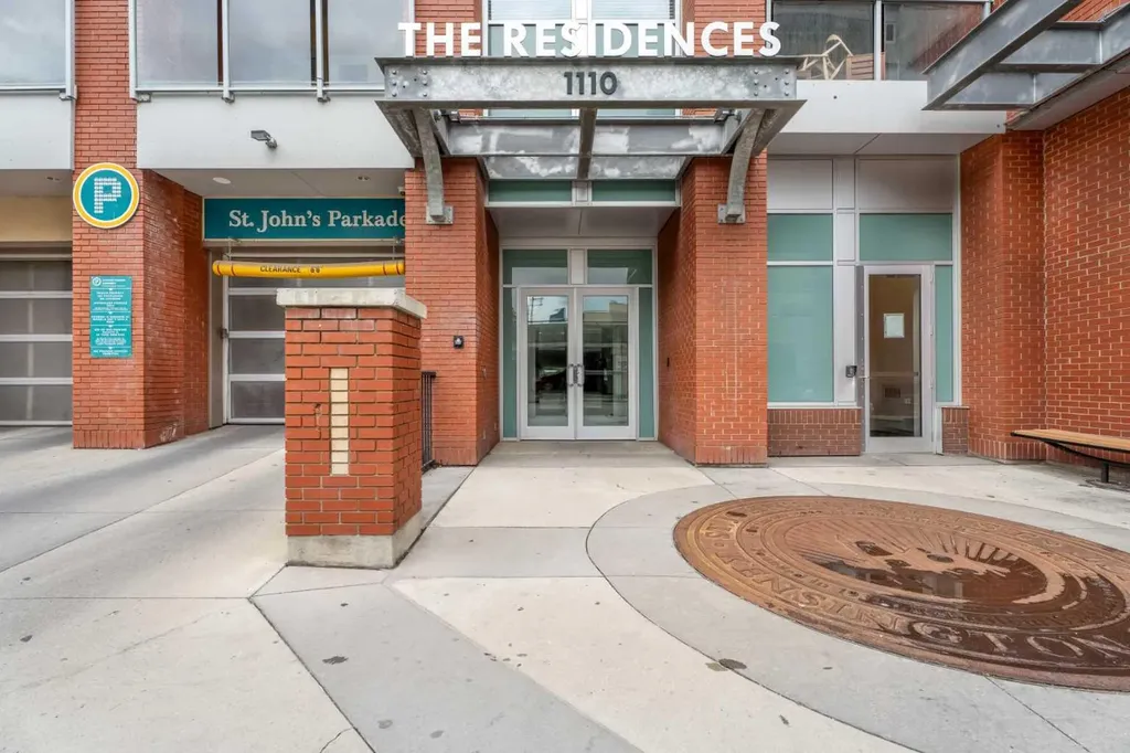1110 3 Avenue NW Calgary AB T2N 4J3