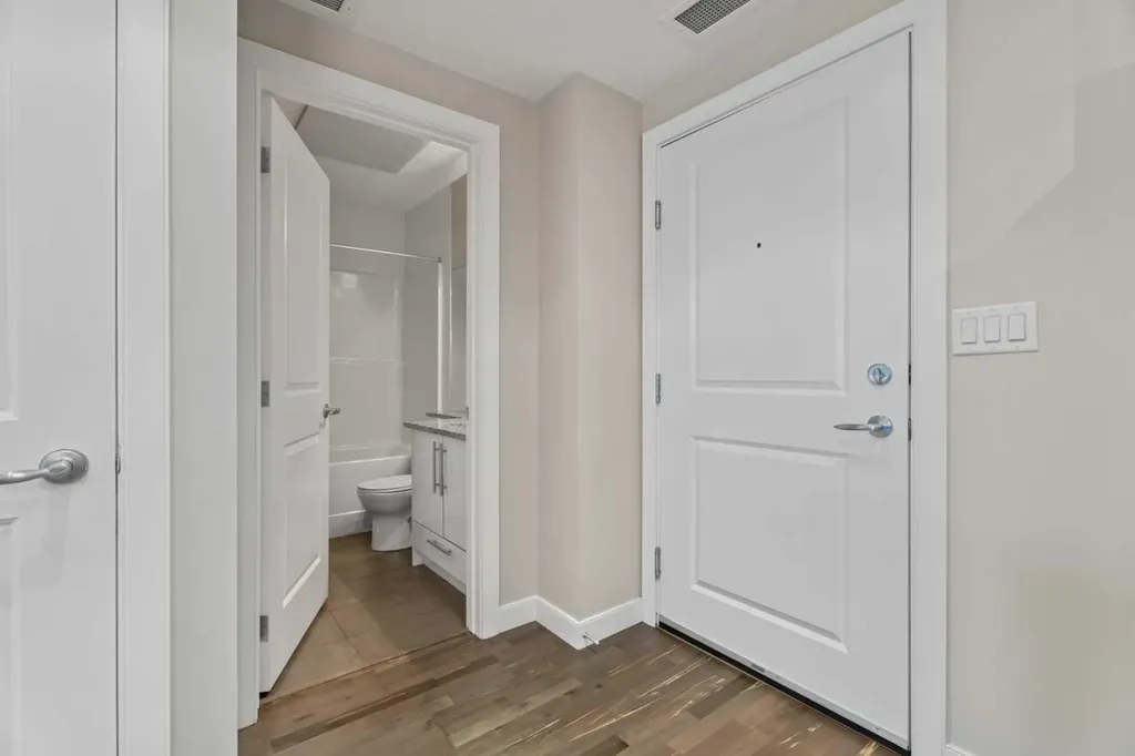 1110 3 Avenue NW Calgary AB T2N 4J3