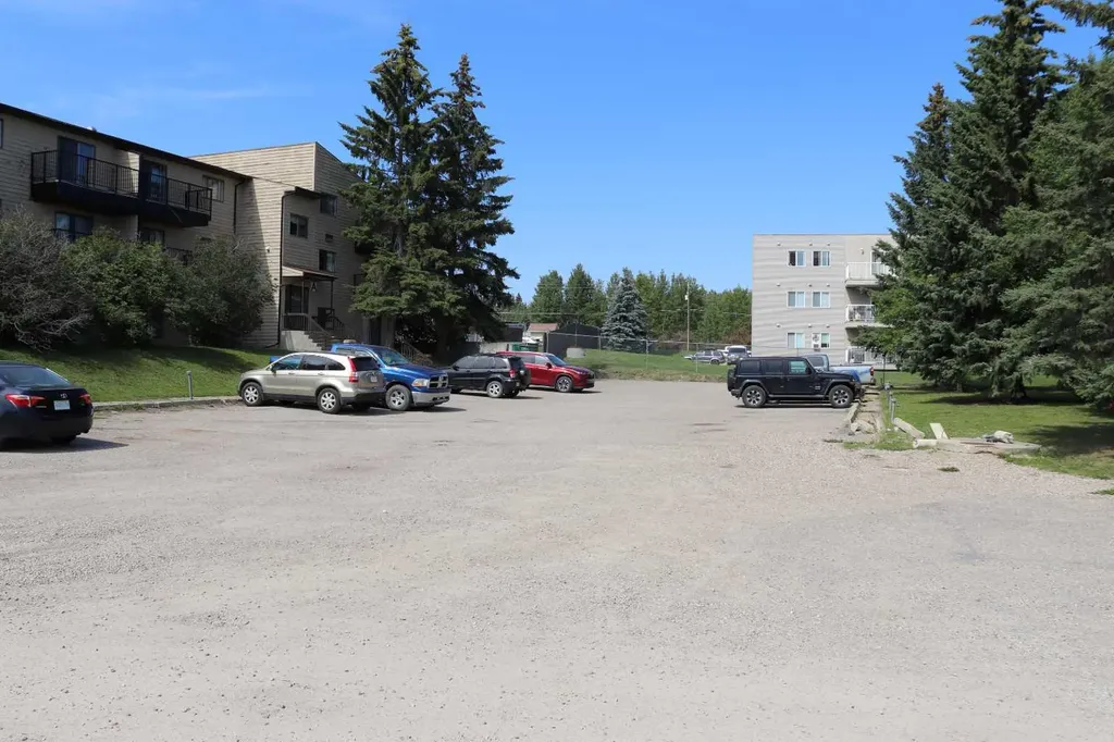 1221a Westhaven Drive Edson AB T7E 1P8