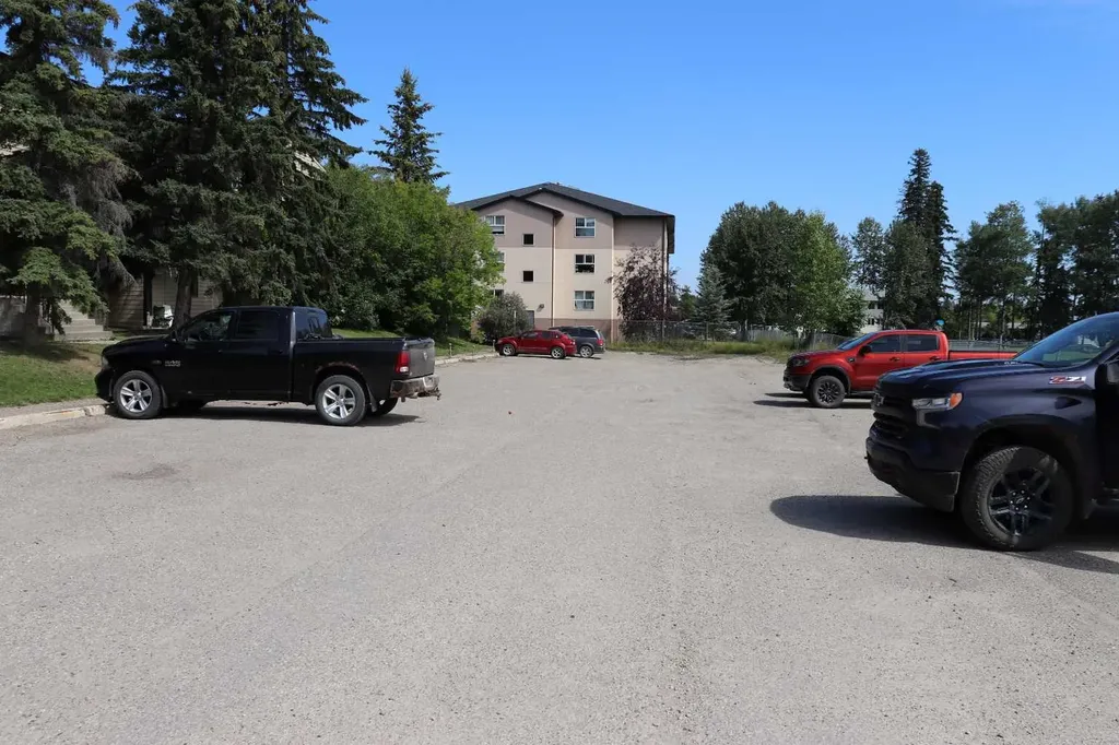 1221a Westhaven Drive Edson AB T7E 1P8