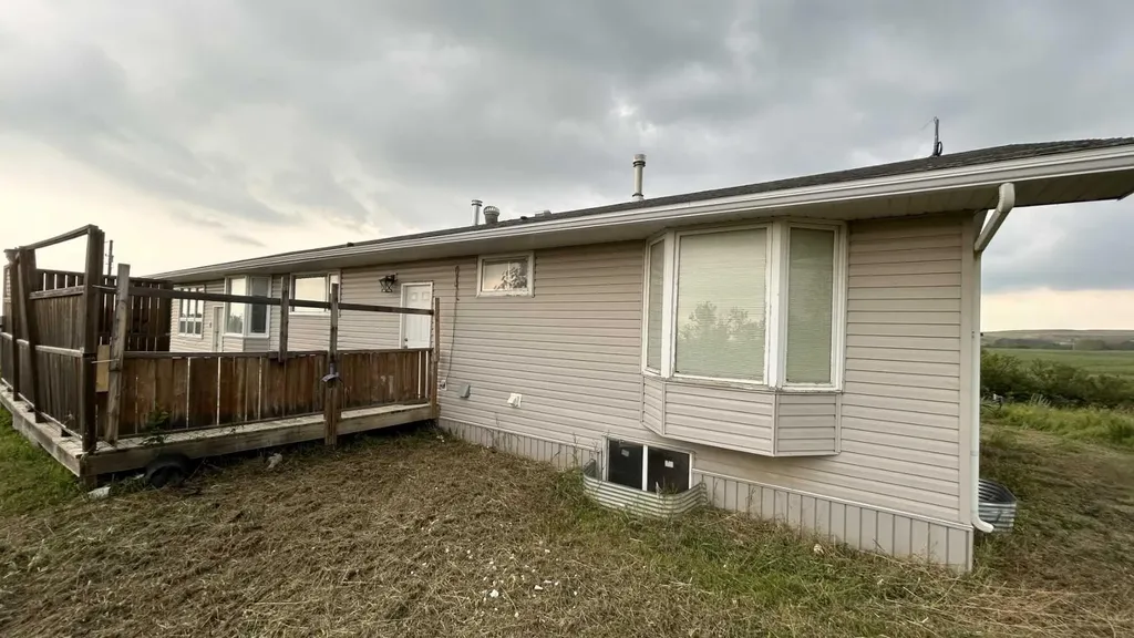 284009 Range Road 225 Rural Kneehill County AB T0M0L0