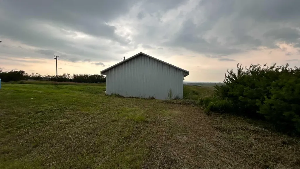 284009 Range Road 225 Rural Kneehill County AB T0M0L0