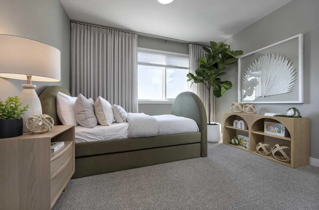 51 Heartwood Villas SE Calgary AB T3S 0R6