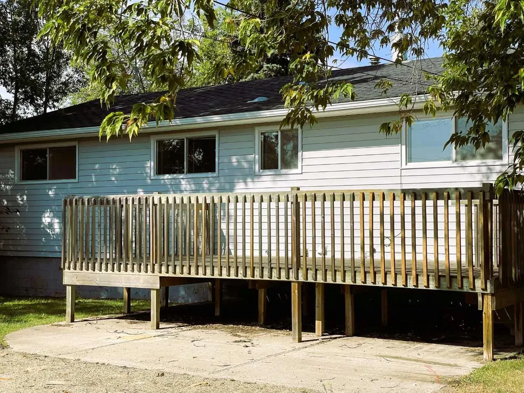 10409 115 Street Fairview AB T0H 1L0