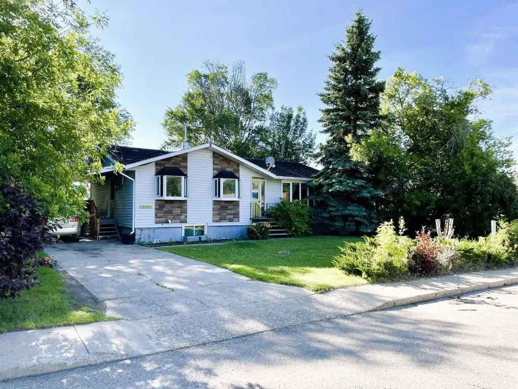 10409 115 Street Fairview AB T0H 1L0