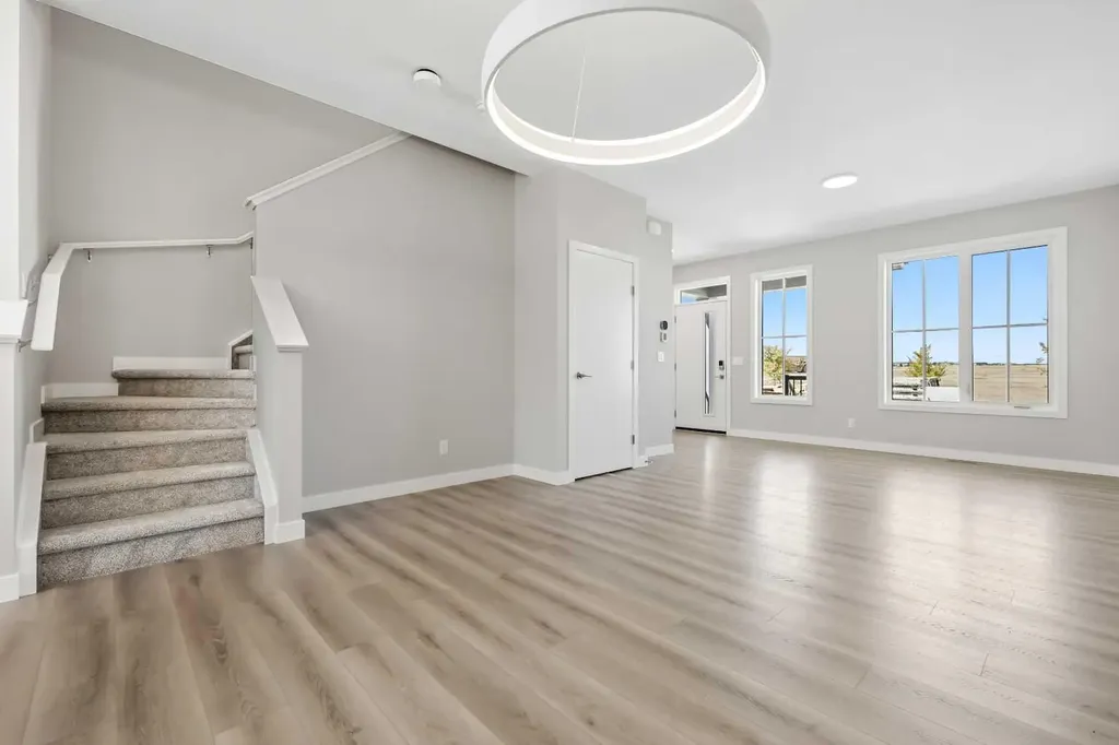 7055 Rangeview Avenue SE Calgary AB T3S 0R1