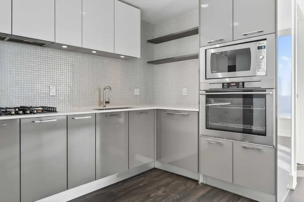 901 10 Avenue SW Calgary AB T2R 0B5