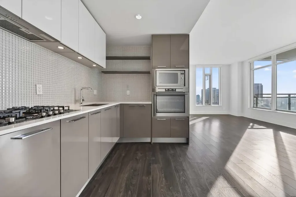 901 10 Avenue SW Calgary AB T2R 0B5