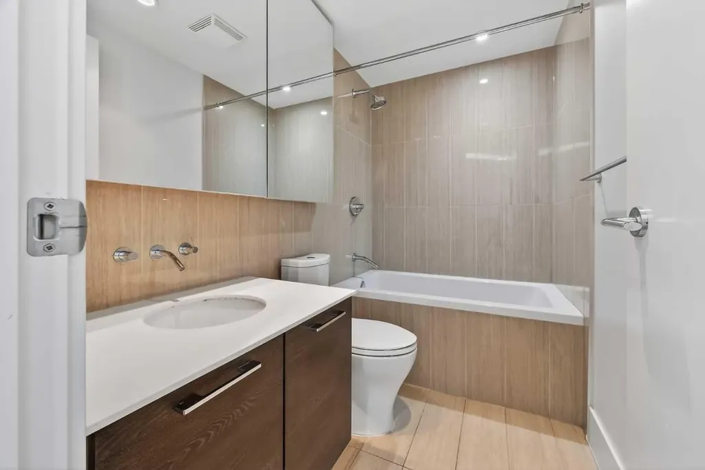 901 10 Avenue SW Calgary AB T2R 0B5